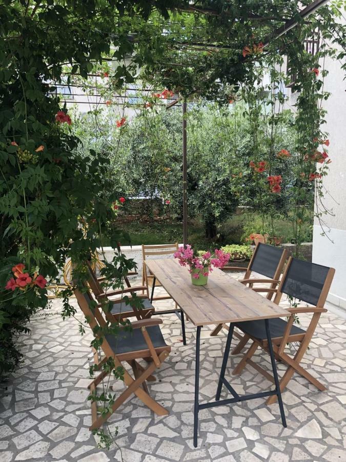 Magnolia Apartment Pula Bagian luar foto